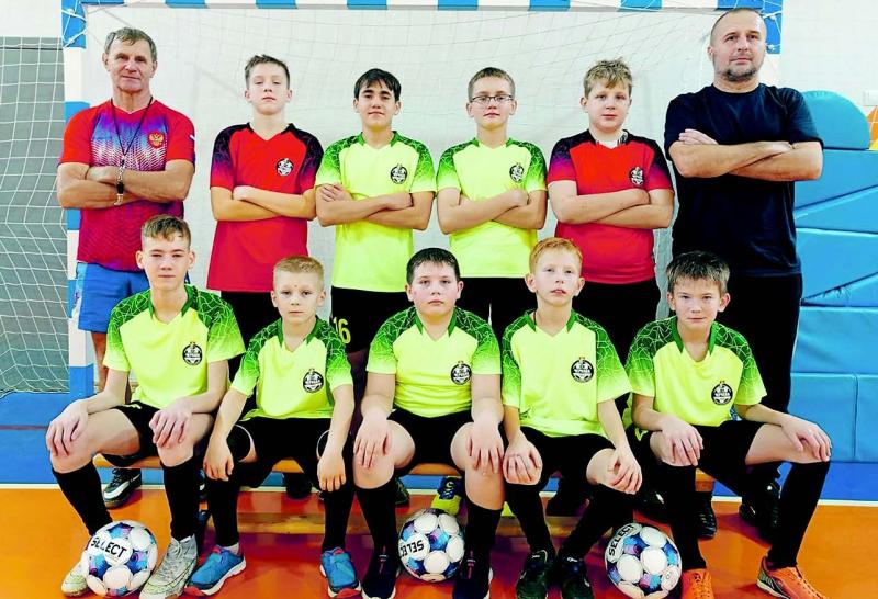 Материальная поддержка детской футбольной команды с. Чернава Липецкой области